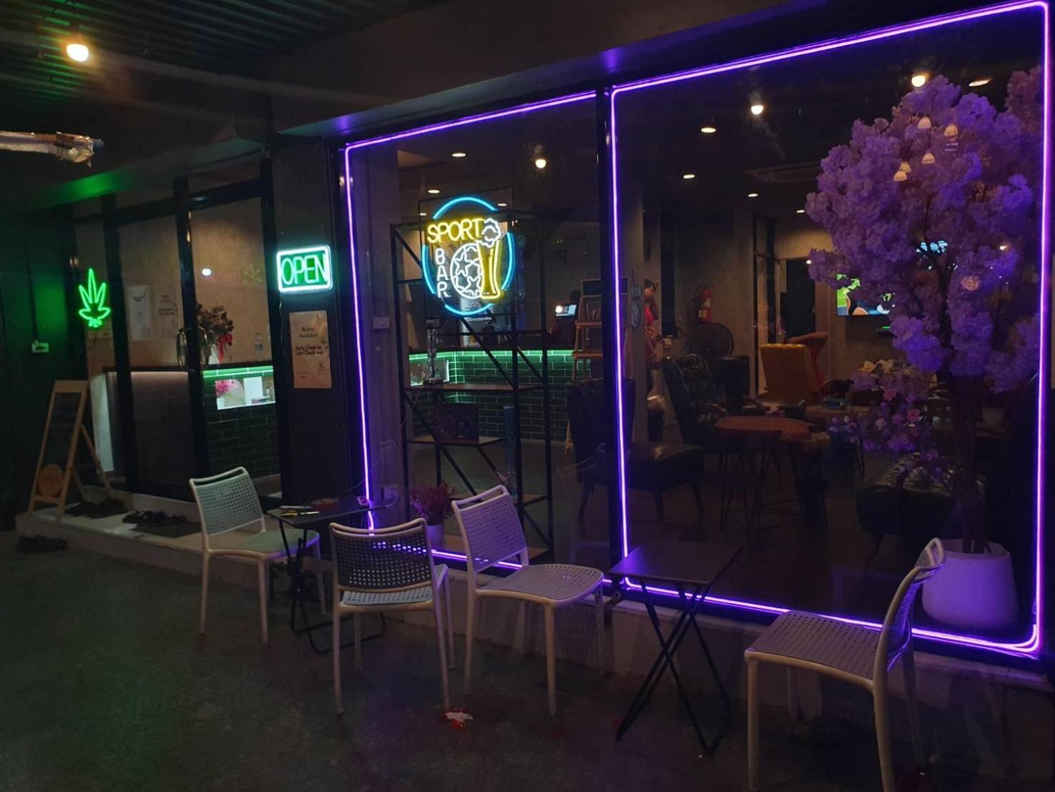 Bud Brew Beyond Dispensary And Hotel بانكوك المظهر الخارجي الصورة
